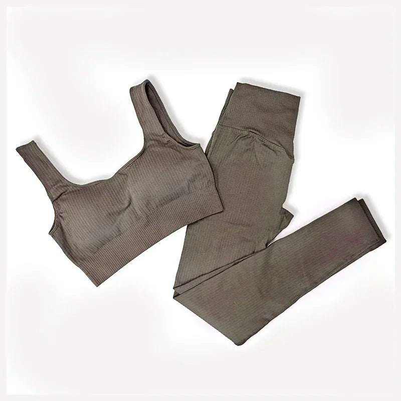 Women's Seamless Yoga Set - Athletic Workout Clothes with Long Sleeve Crop Top and Leggings