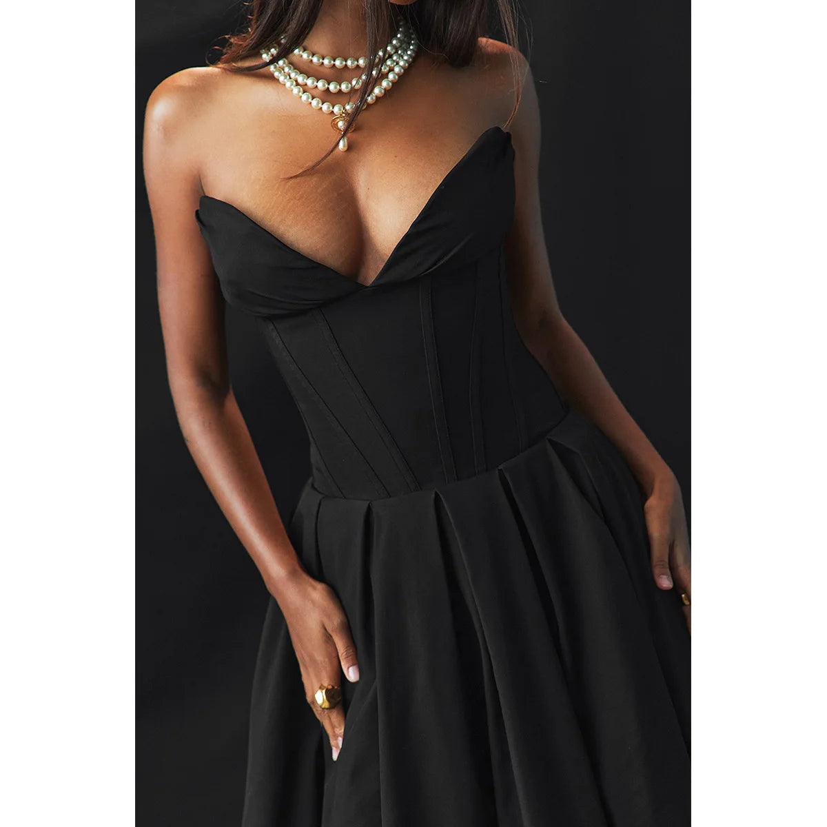 Elegant Black Strapless Corset Dress