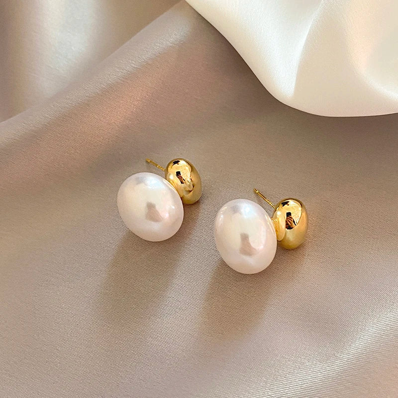 Elegant Gold Pearl Earrings