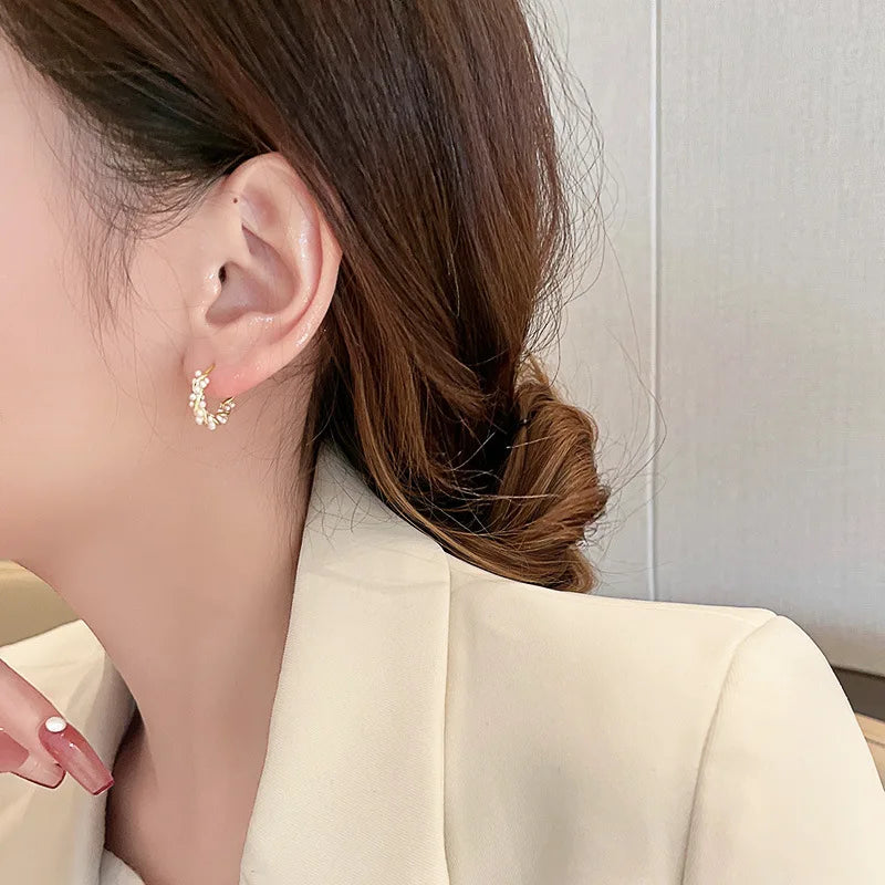 Korean Simple Circle Pearl Earrings