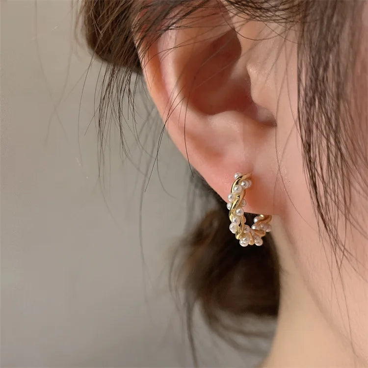 Korean Simple Circle Pearl Earrings